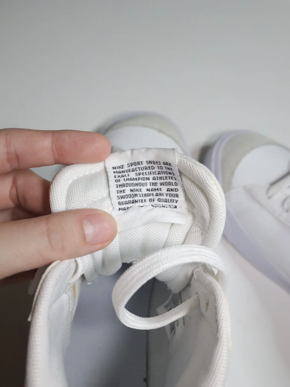 Nike Blazer Mid 77 Size 7Y Model DA4086-100